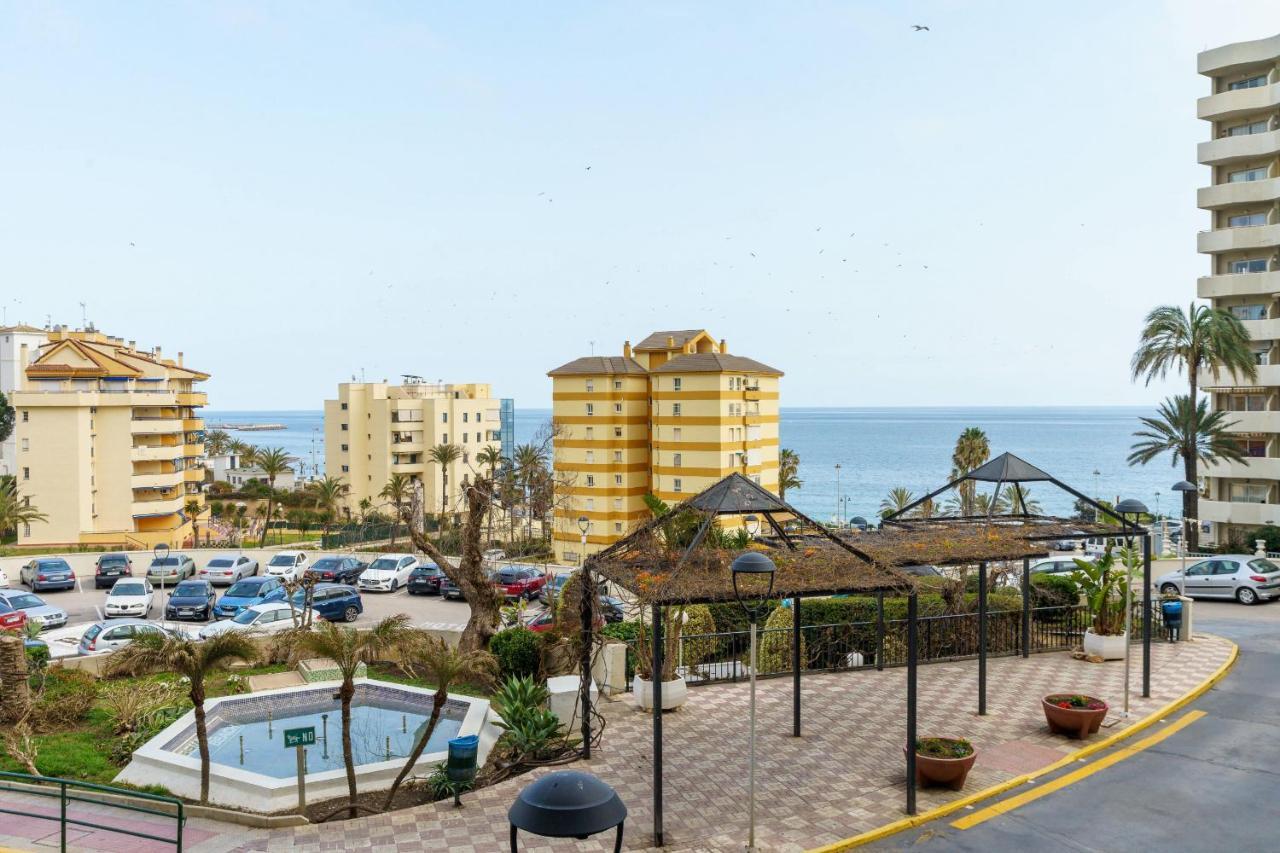 Seaview Beachfront Studio With Aqua Park & Balcony Benalmádena Eksteriør bilde