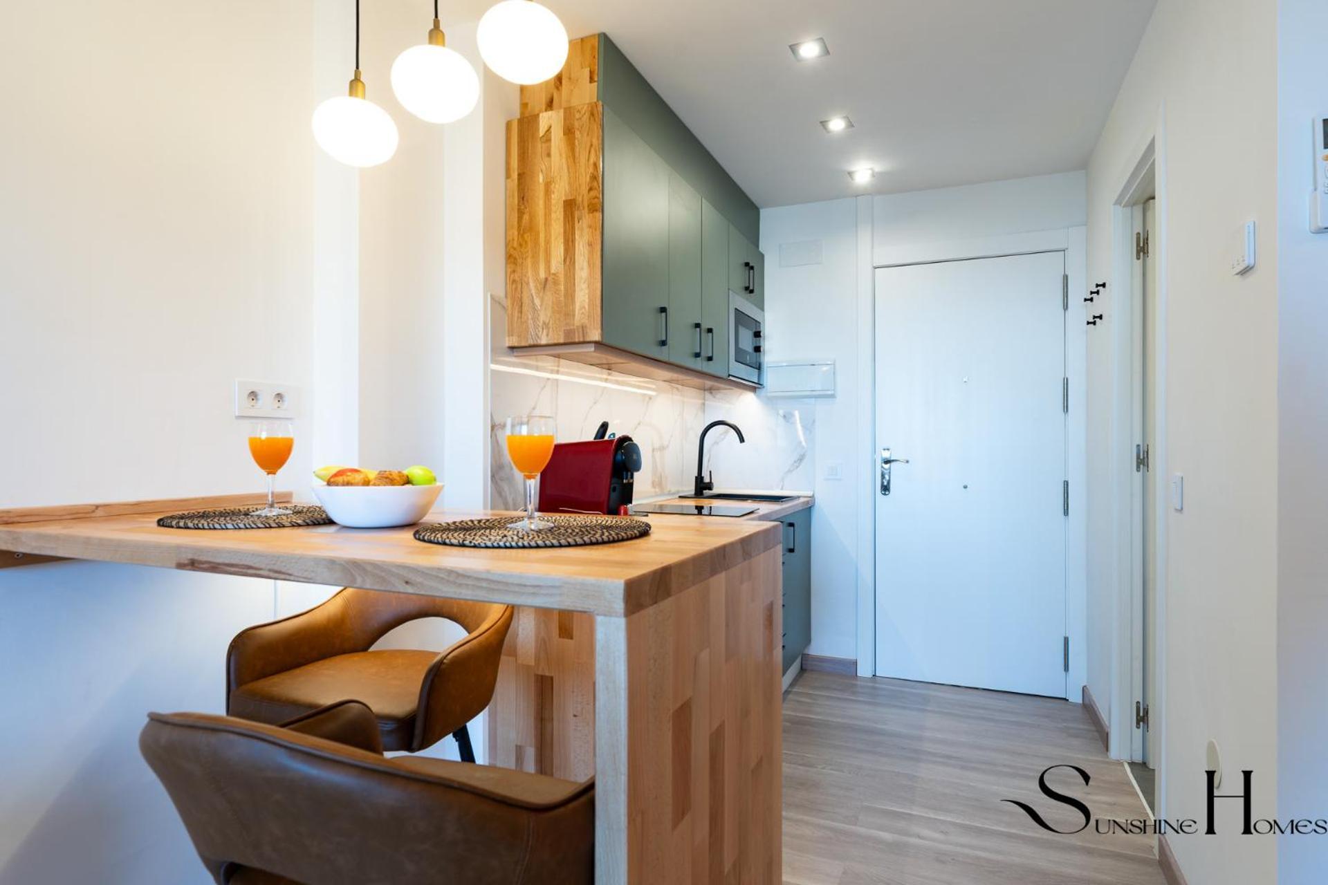 Seaview Beachfront Studio With Aqua Park & Balcony Benalmádena Eksteriør bilde